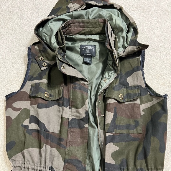 Stussy Camo vest sleeveless jacket XS - Picture 3 of 8
